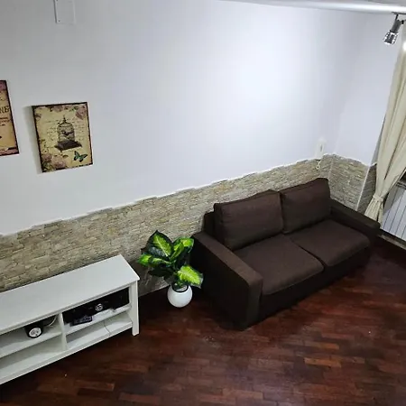 Apartment Chiatamone 26 *